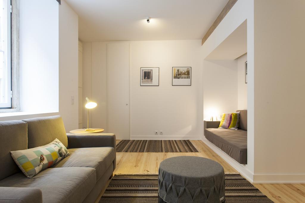 Joivy Cosy 1-Bed Flat With Workspace In Santa Catarina, Moments From Luis De Camoes Sq Lisabona Cameră foto